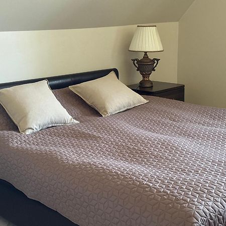 Manni Homestay Курессааре Экстерьер фото