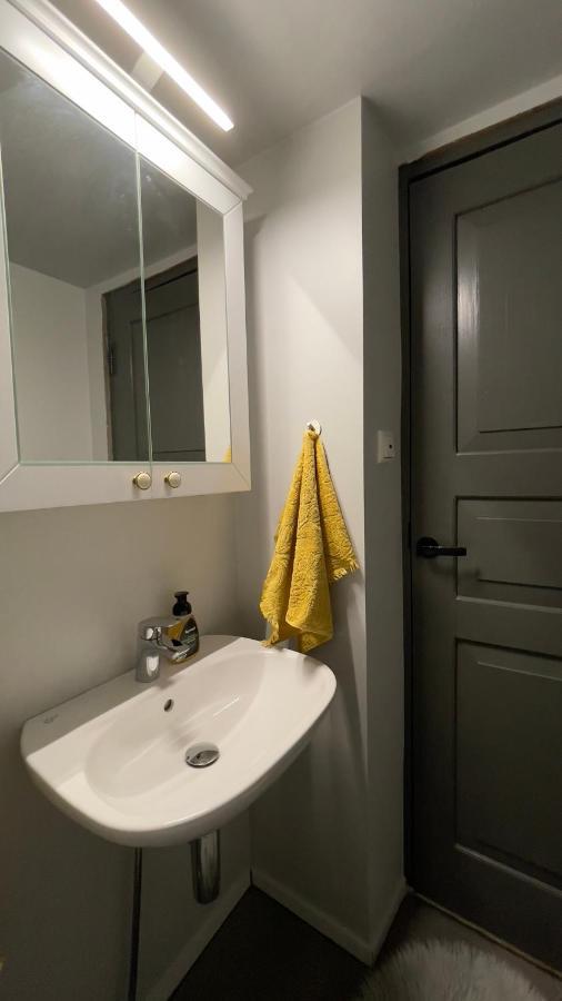 Manni Homestay Курессааре Экстерьер фото